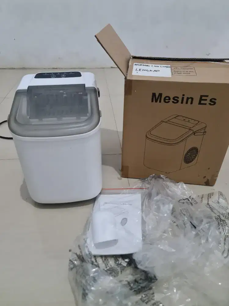 Mesin es batu escool 12kg hemat liatrik 115watt