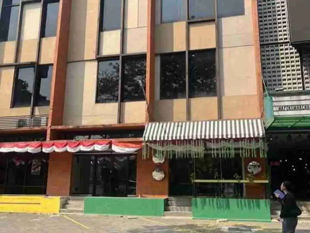 Di Jual/Sewa Ruko Merchand J; Bulevard Emarald Bintaro Sektor 9 Tangerang Selatan