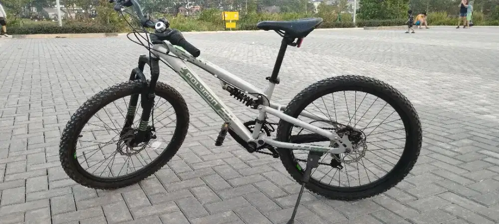 Sepeda Gunung Fullsus Polygon Rapid uk 24