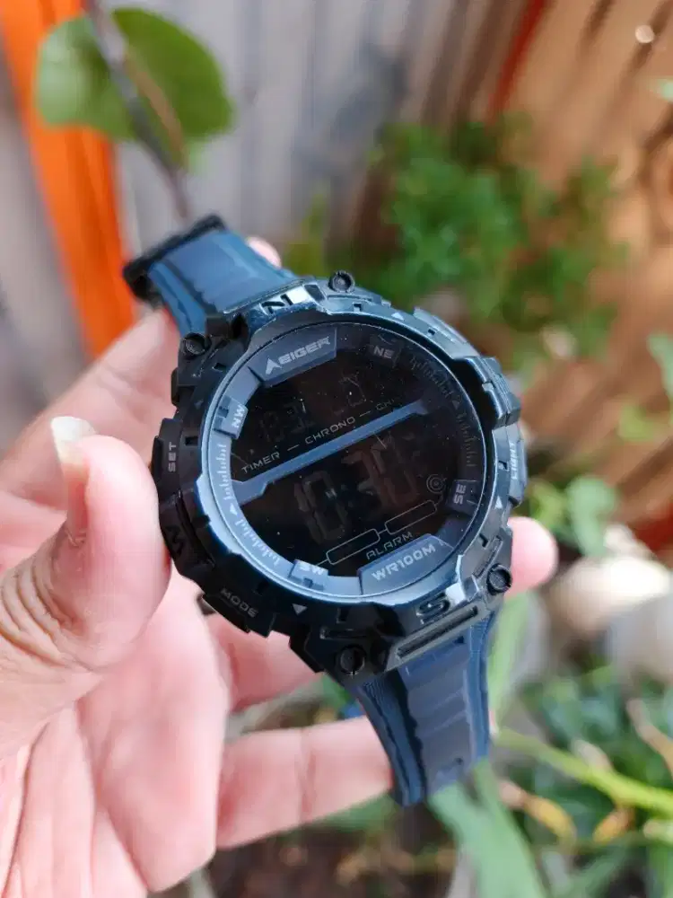 Jual jam eiger Glastonbury