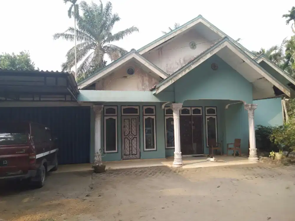 Dijual tanah, bangunan dan kolam