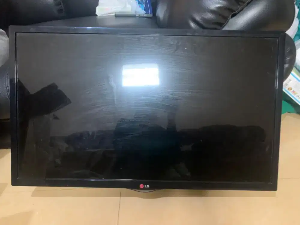 Tv led 32 inch kondisi mati