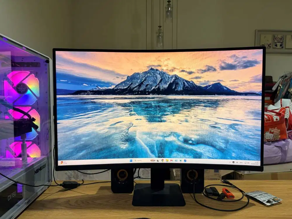LG 27U421A-B 27'' Curved Monitor, Masih ada Garansi