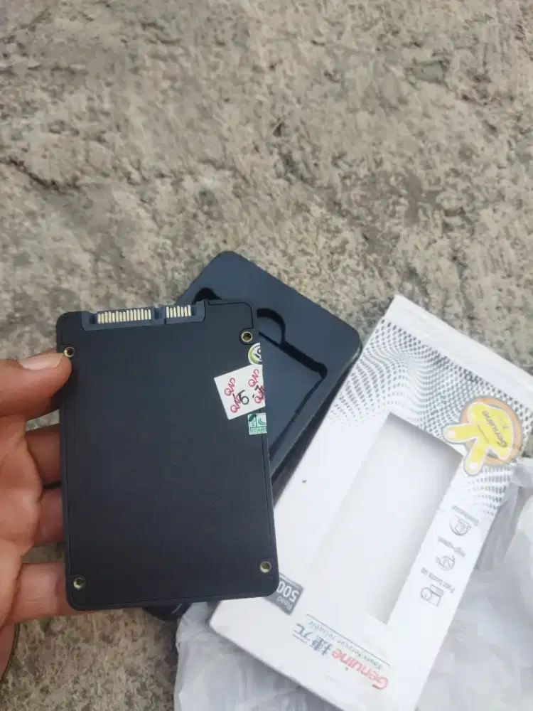 SSD 128 Sata butuh uang
