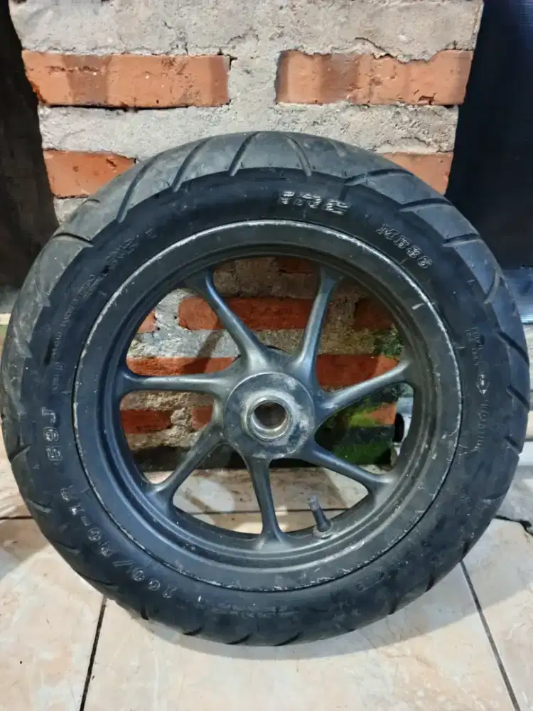 Velg + ban r12 copotan scoopy seken tubles