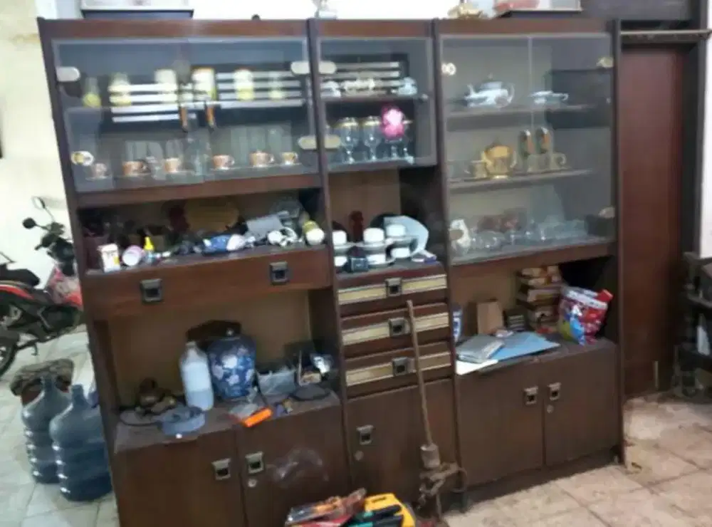 Jual lemari jati lawas