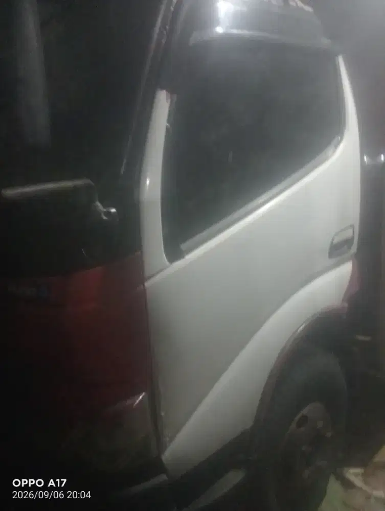 Toyota dyna 130 ht