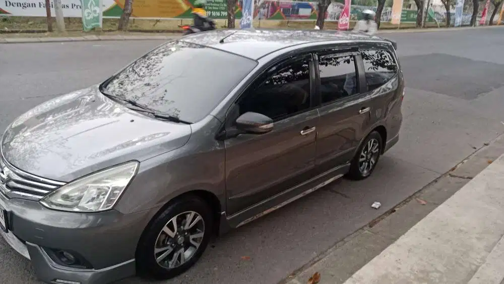 Nissan Grand livina 2018 Bensin