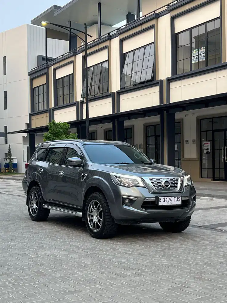 Nissan Terra VL Diesel AT 2018