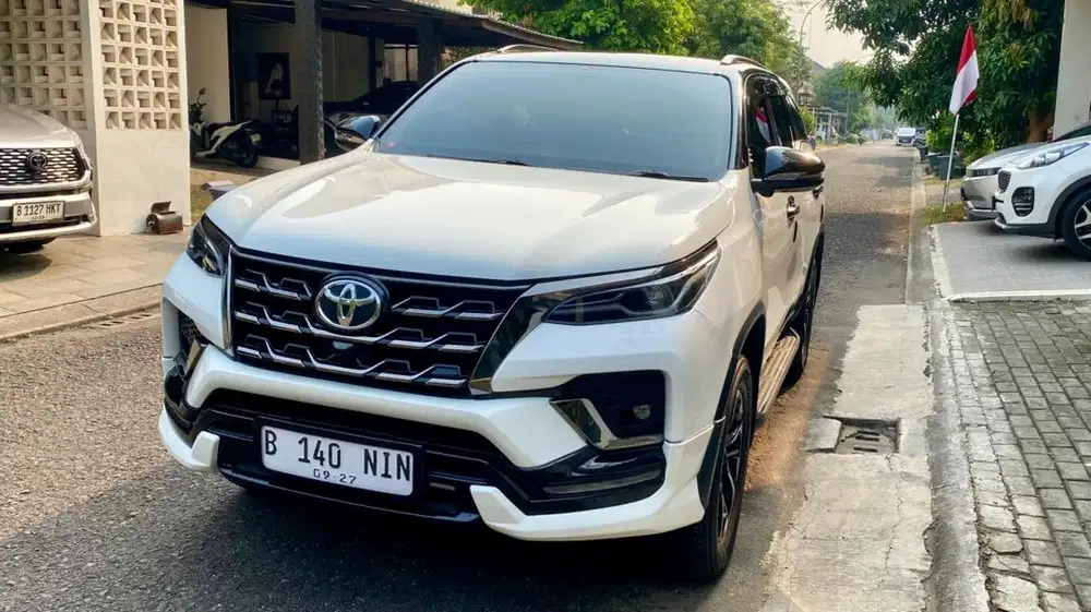 TOYOTA FORTUNER 2.8 GR SPORT 4x2 DIESEL 2022