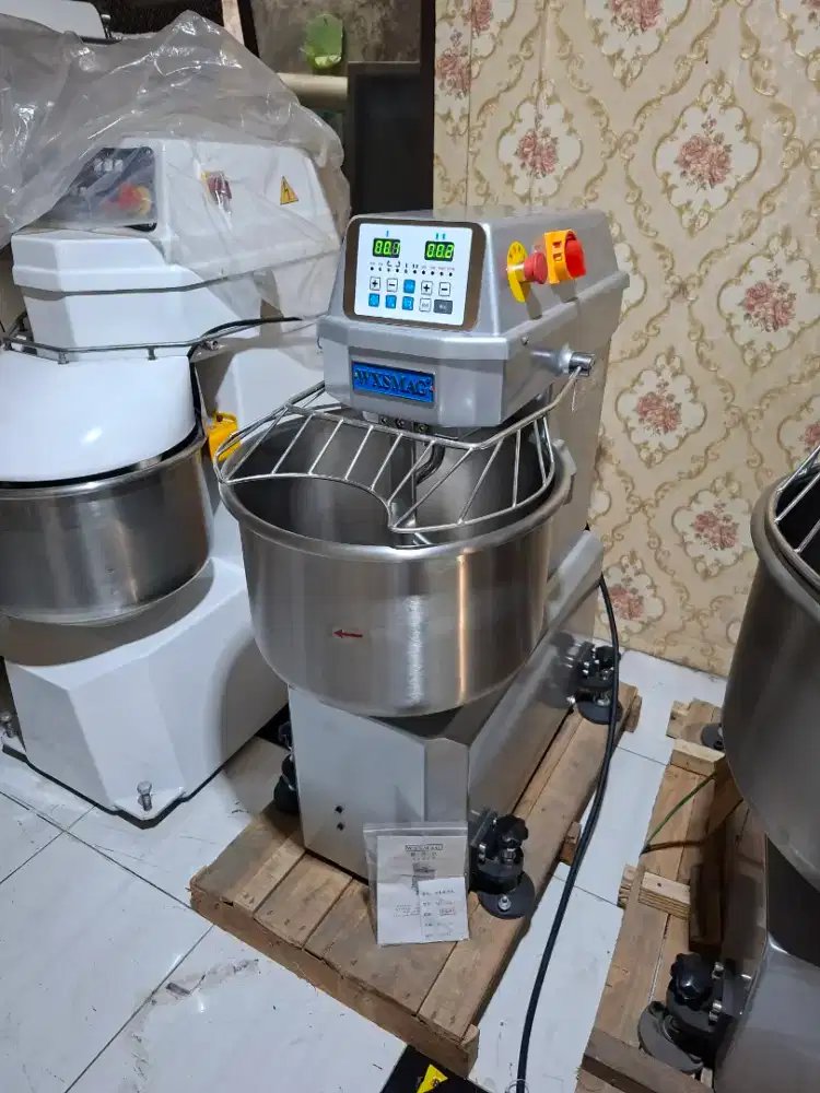 Spiral mixer 12.5 kg tepung merk WXSMAG Taiwan Listrik panel digital