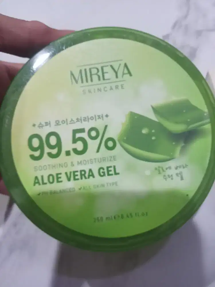mireya skincare, soothing & moisturizer
