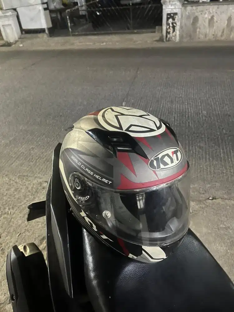 helm fullface kyt