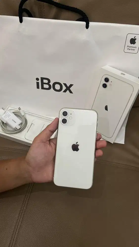 iPhone 11 128GB Ex iBox — Ex Wanita (Bebas Bau Rokok)