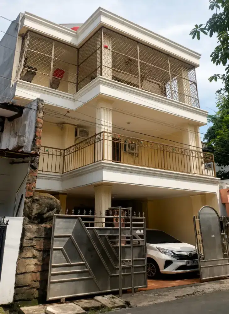 RUMAH DISEWAKAN