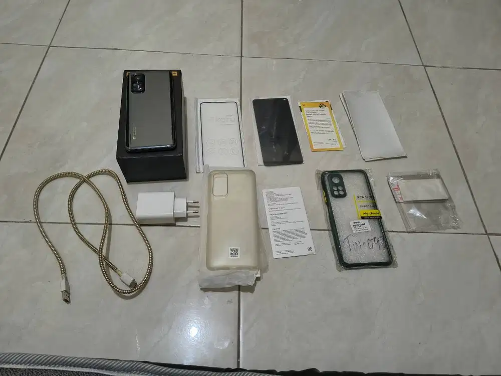 Xiaomi Mi 10T Pro 8/256GB Kelengkapan Fullset Box