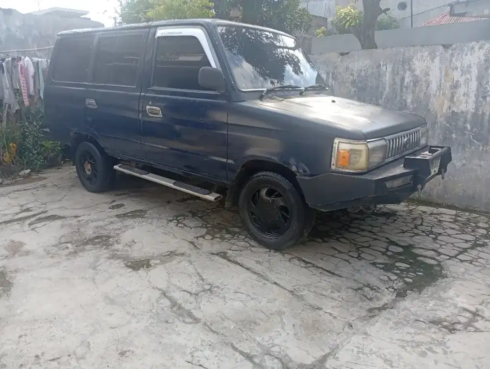 Kijang Comando KF50 Long 5 pintu