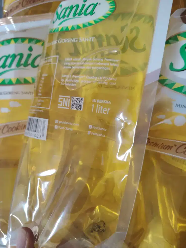 Sania Minyak Goreng Pouch 1L