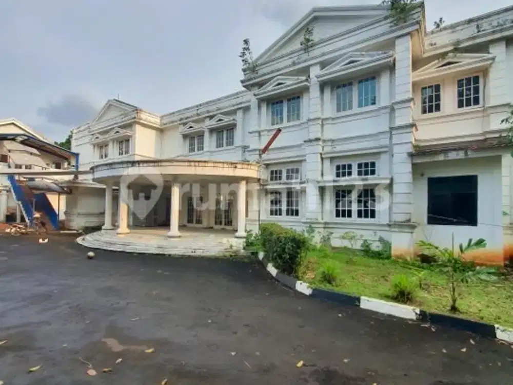 Rumah 2 Lantai di Kemang, Jakarta Selatan
