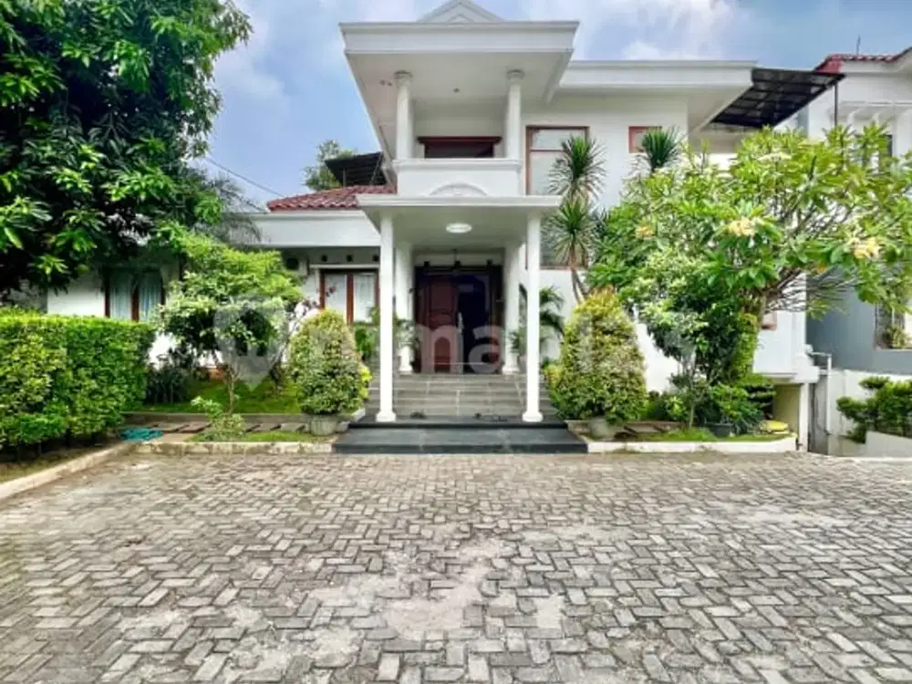 Rumah 3 lantai di Pejaten, Jakarta Selatan