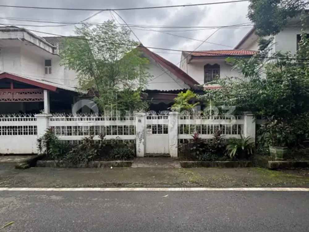 Rumah Hitung Tanah Dijual Dalam Komplek Lokasi Tenang