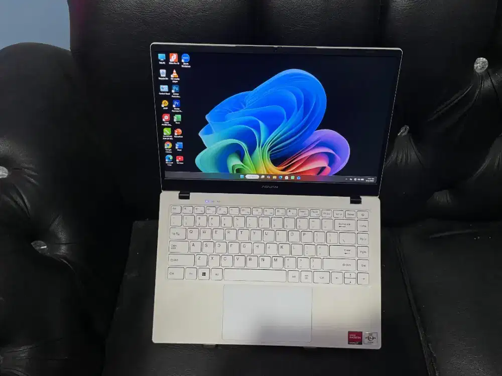 TERIMA JUAL BELI LAPTOP BEKAS MACBOOK RUSAK ATAU MAOTOT SEMUA MEREK