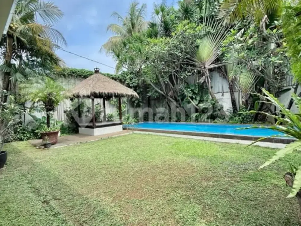 Dijual Rumah Tropical Siap Huni di Kemang Ada Pool Taman Luas