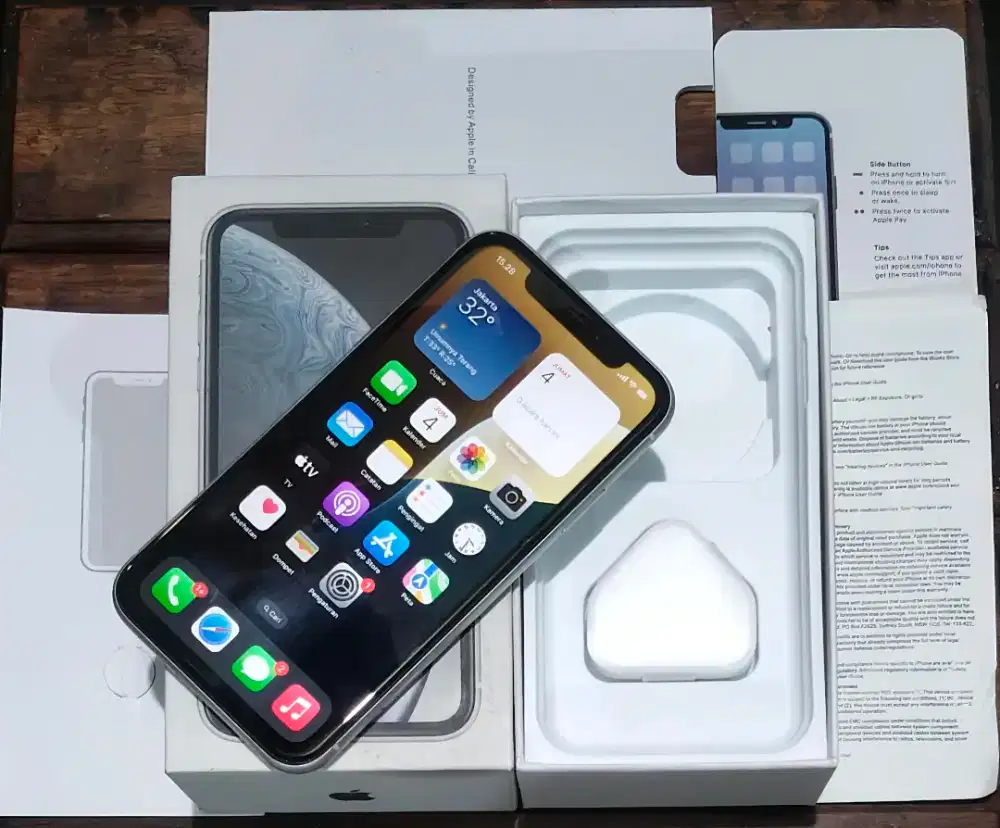 iPhone XR 64 GB