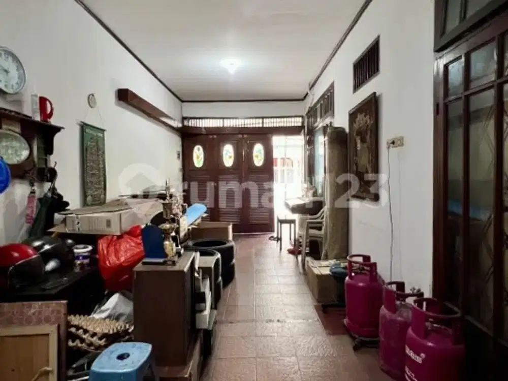 Dijual Rumah di Senopati Kebayoran Baru Lokasi Strategis