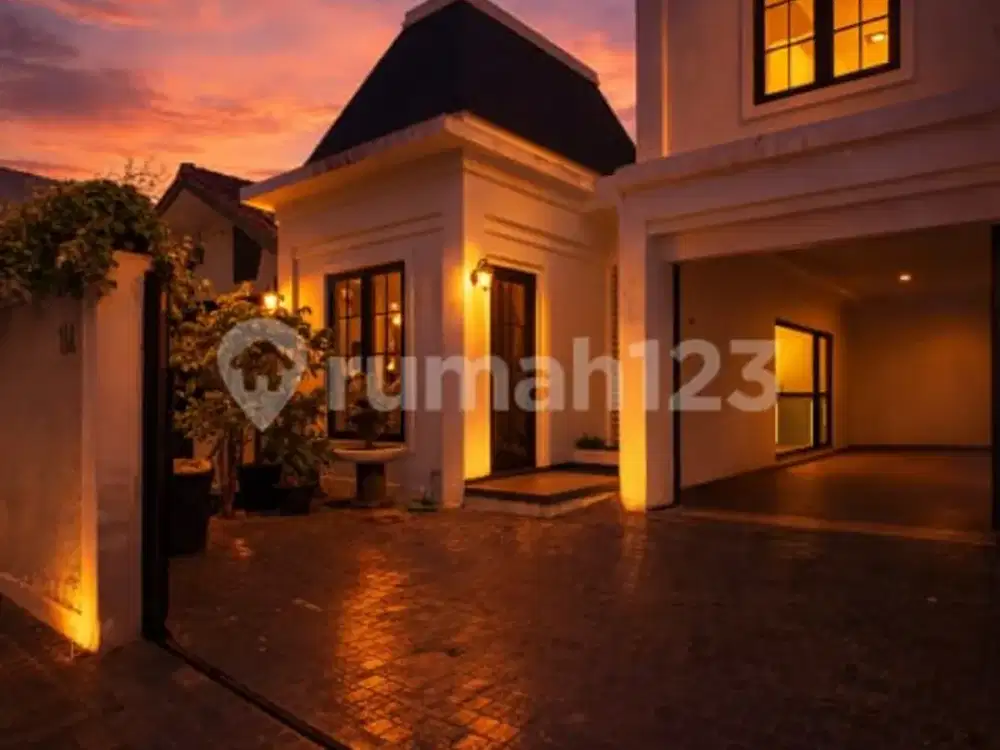 Rumah Siap Huni Ada Private Pool di Cilandak Dekat Citos