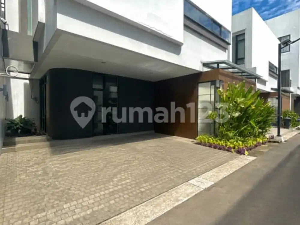 Dijual Rumah Dalam Komplek di Cilandak Siap Huni