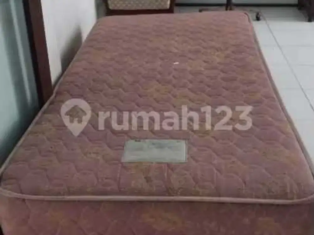 Rumah Strategis Cocok untuk Usaha