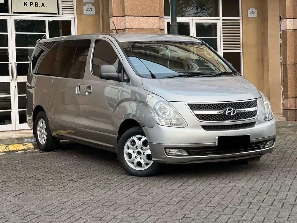 Hyundai H-1 2013 Bensin