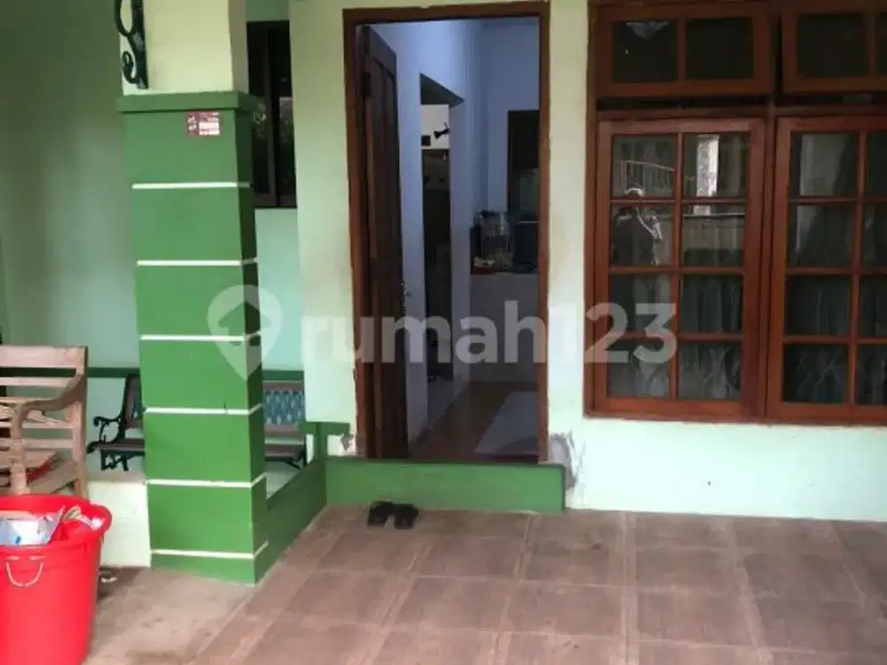 Rumah Di Taman Cipulir, Terawat Cocok Untuk Keluarga Kecil