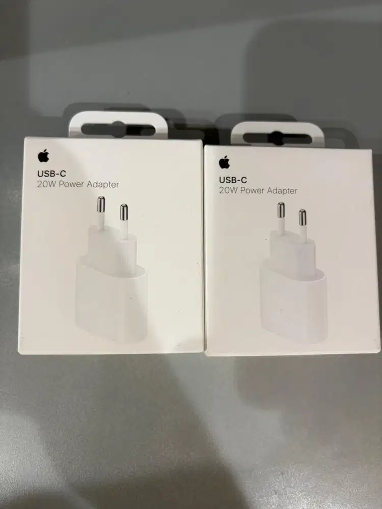 Dijual adaptor apple original 2 pcs