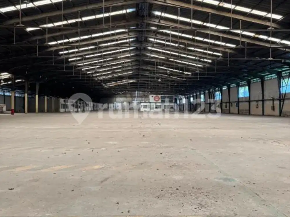 *Dijual Dibawah NJOP Tanah Luas 15,7 Ha + Bangunan Eks Pabrik Dekat Pintu Tol di Cikampek, Karawang, Jawa Barat.*(Kode Rmrg 3029).