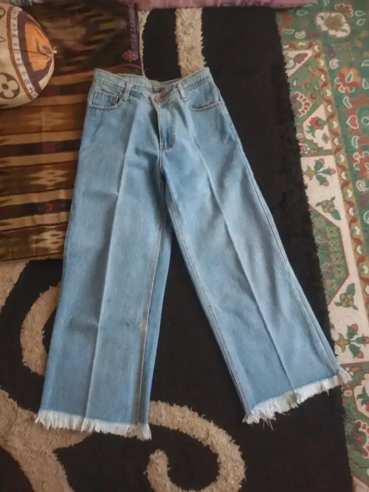 Celana jeans wanita