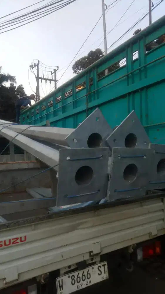 Tiang PJU Lampu Solarcell tenaga matahari