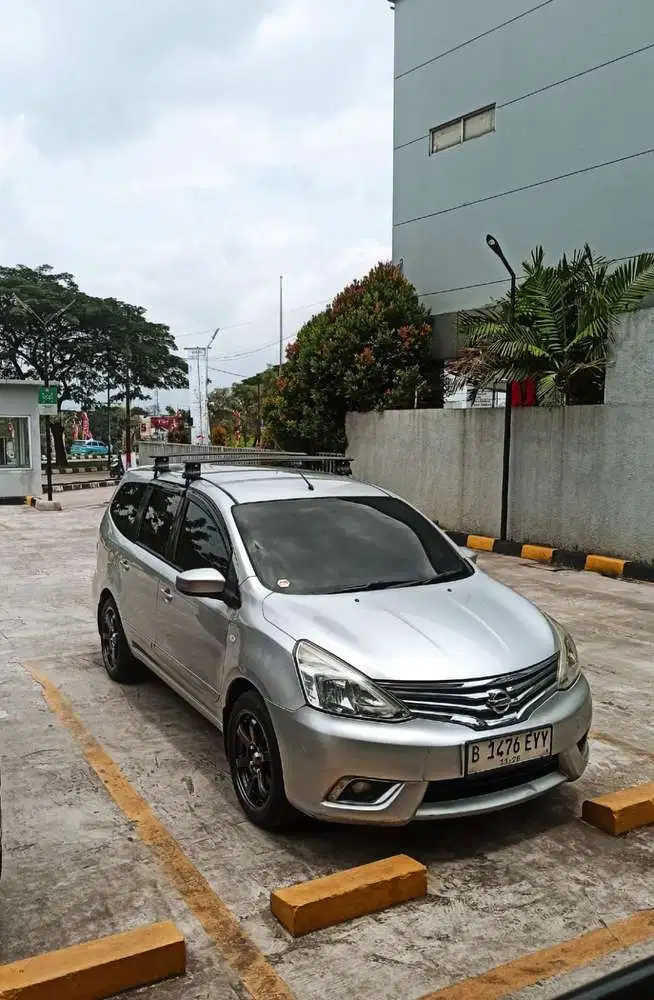 Nissan Livina 2013 Bensin