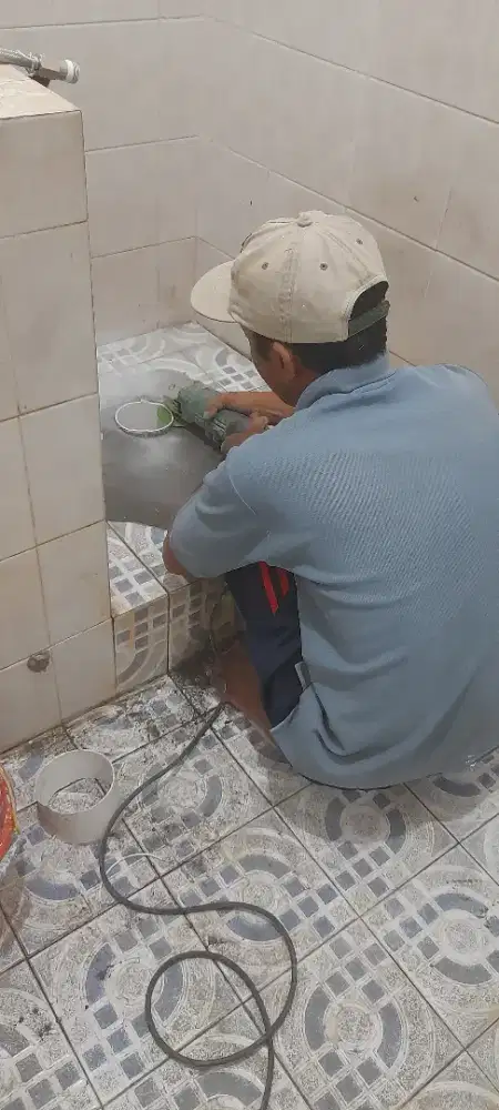Tukang bangunan