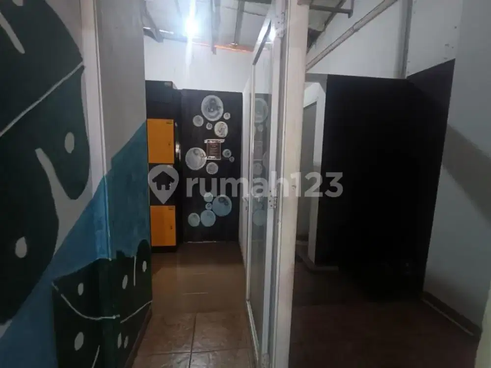 *Dijual Ruko Gandeng di Pinggir Jalan Cempaka Putih, Jakarta Pusat.(Kode Rmrg 3065)