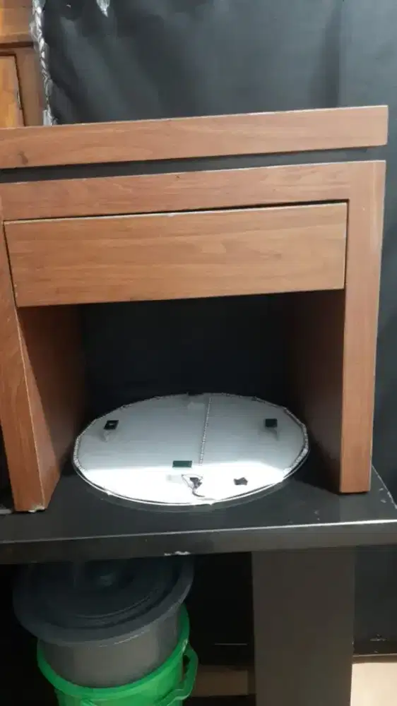 Meja Rias Kayu + Cermin Bekas