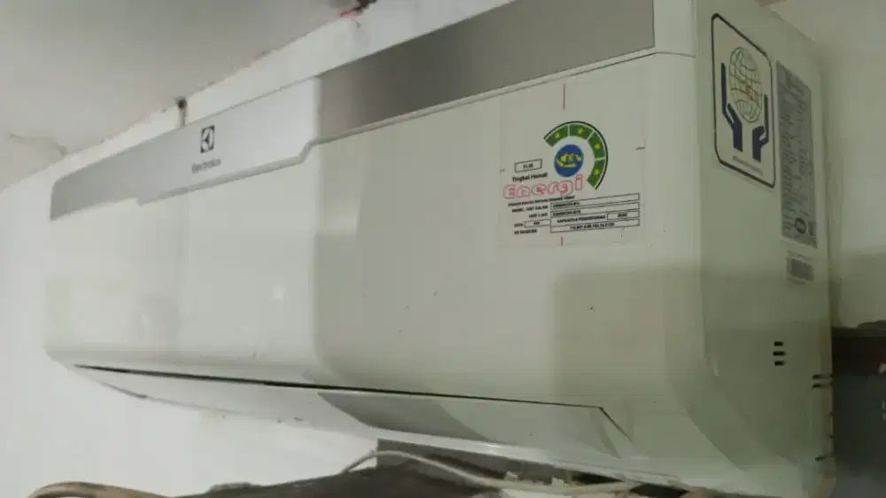 Menerima jual beli AC bekas borong atau satuan