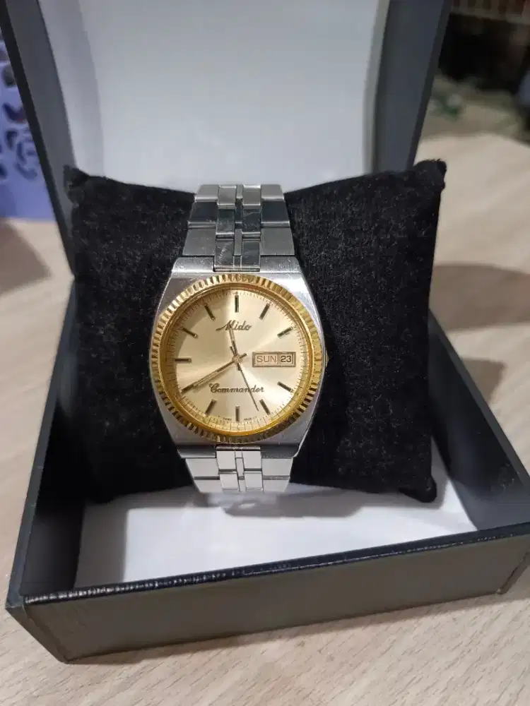 Jam mido Commander presiden mulus