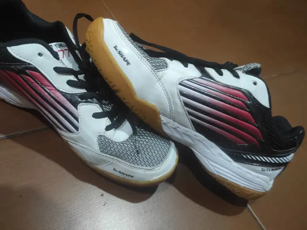 Sepatu Yonex 777 original badminton shoes