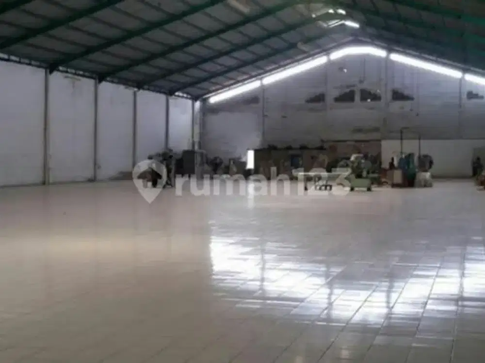 GUDANG di kawasan pergudangan 8 dadap tangerang.(kode rmrg687)