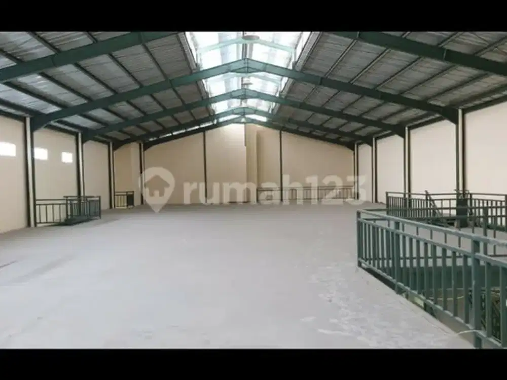 Gudang di Bandengan Luas 797m2 Di PenJaringan, Jakarta Utara