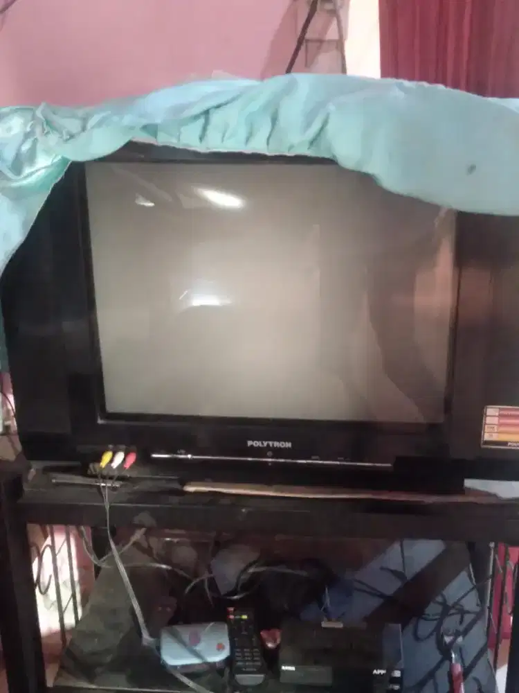 *DIJUAL TV POLYTRON 21 INCH