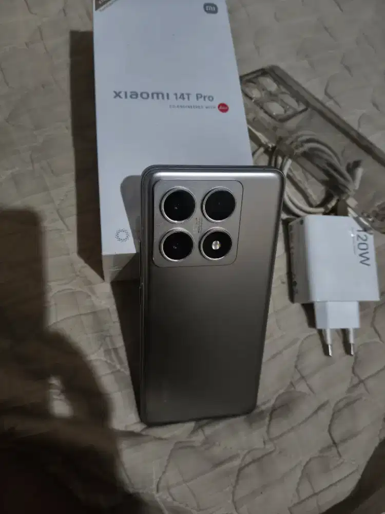 Xiaomi 14T PRO ram12/512GB lengkap ori Mulus seorinya bergaransi resmi