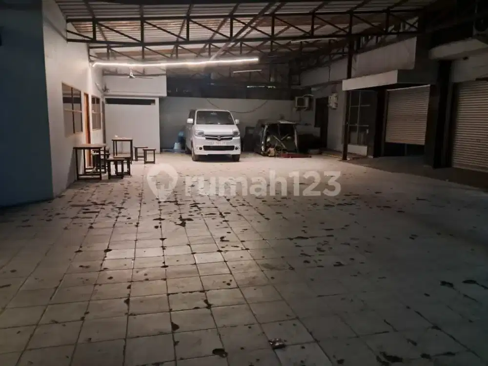 *dijual Tanah 985m2 + Bangunan Eks Bengkel 500m2 Di Pinggir Jalan Bintara, Bekasi Barat.*(kode Rmrg 2866)